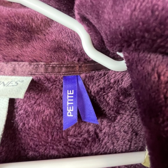 Catherines Womens 2XWP Velour Jacket Maroon Full Zip Front Lightweight Pockets - Picture 2 of 10